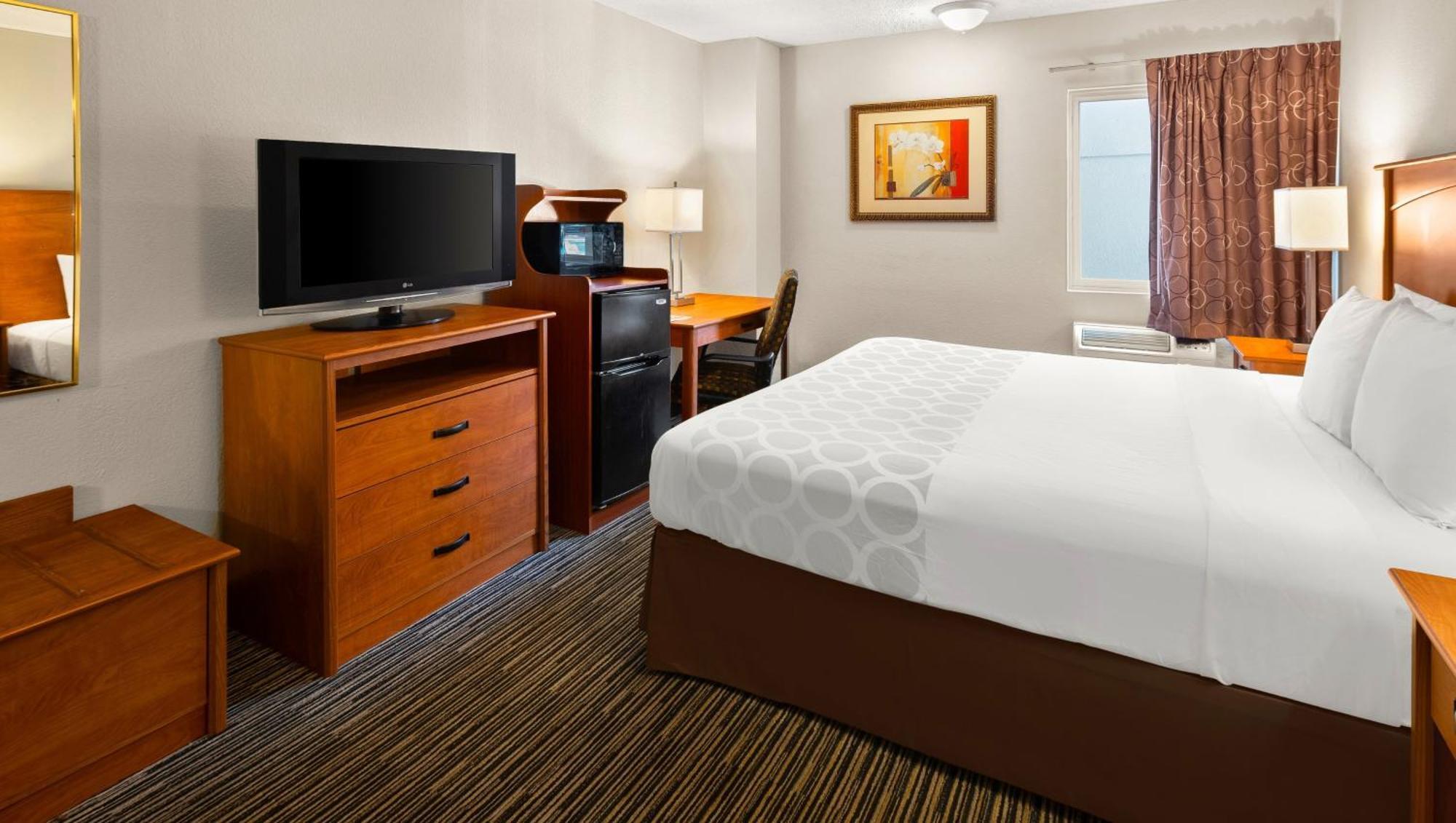 רומולוס Magnuson Hotel Detroit Airport מראה חיצוני תמונה
