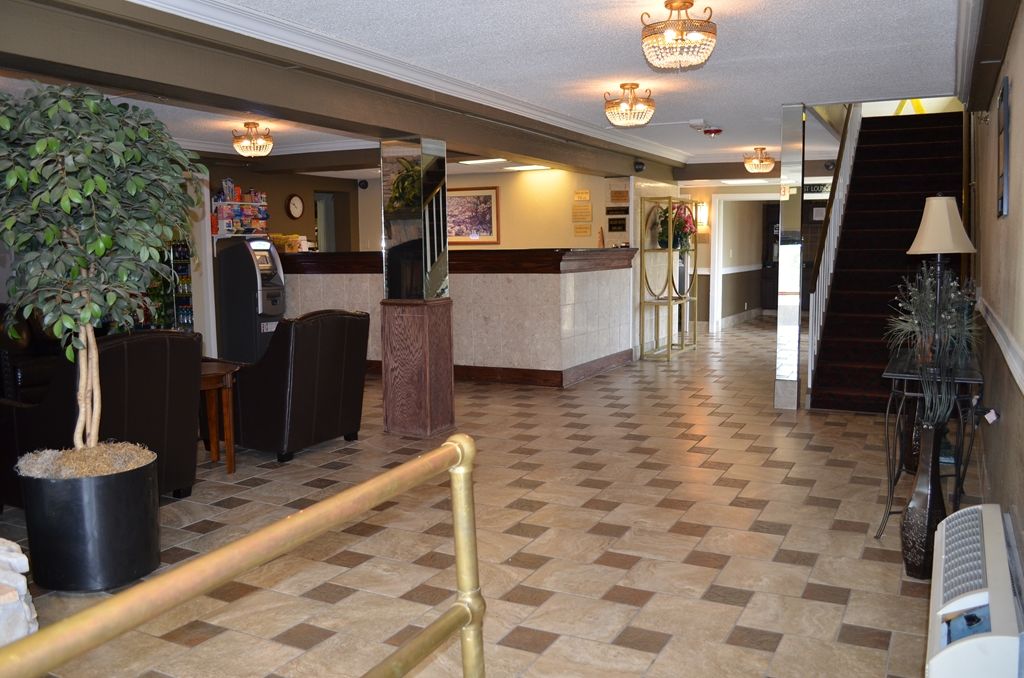 רומולוס Magnuson Hotel Detroit Airport מראה פנימי תמונה